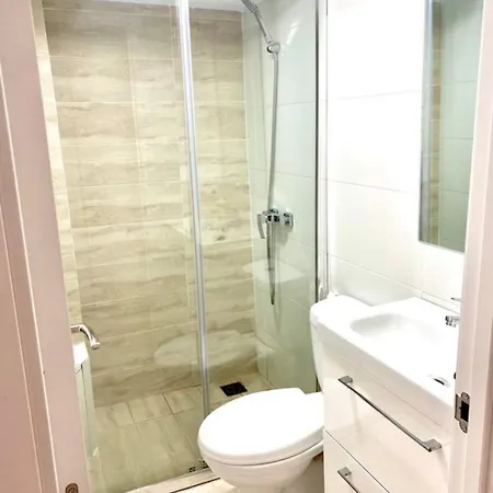 Homestay En-suite 5min Metro Sevilla Mairena del Aljarafe