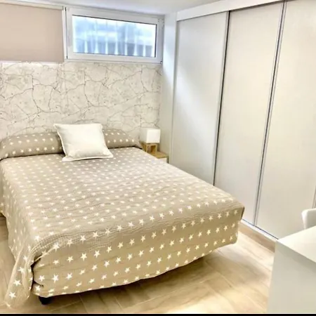 Quarto em Acomodações Particulares Habitación En-suite 5min Metro Sevilla